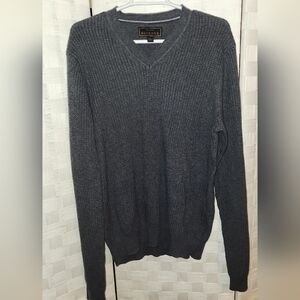 Jos. A. Bank RESERVE Charcoal V-Neck SweaterBank Sz L